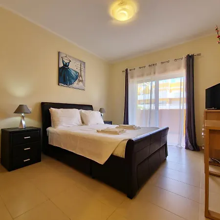 Royalmar T2 By Yha Apartament Conceição