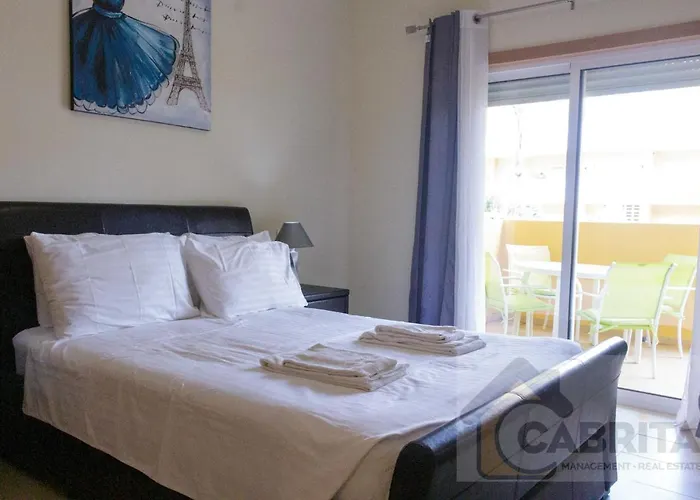 Royalmar T2 By Yha Daire Conceição