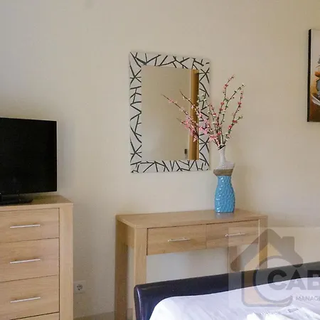 Apartment Royalmar T2 By Yha Conceicao (Faro)